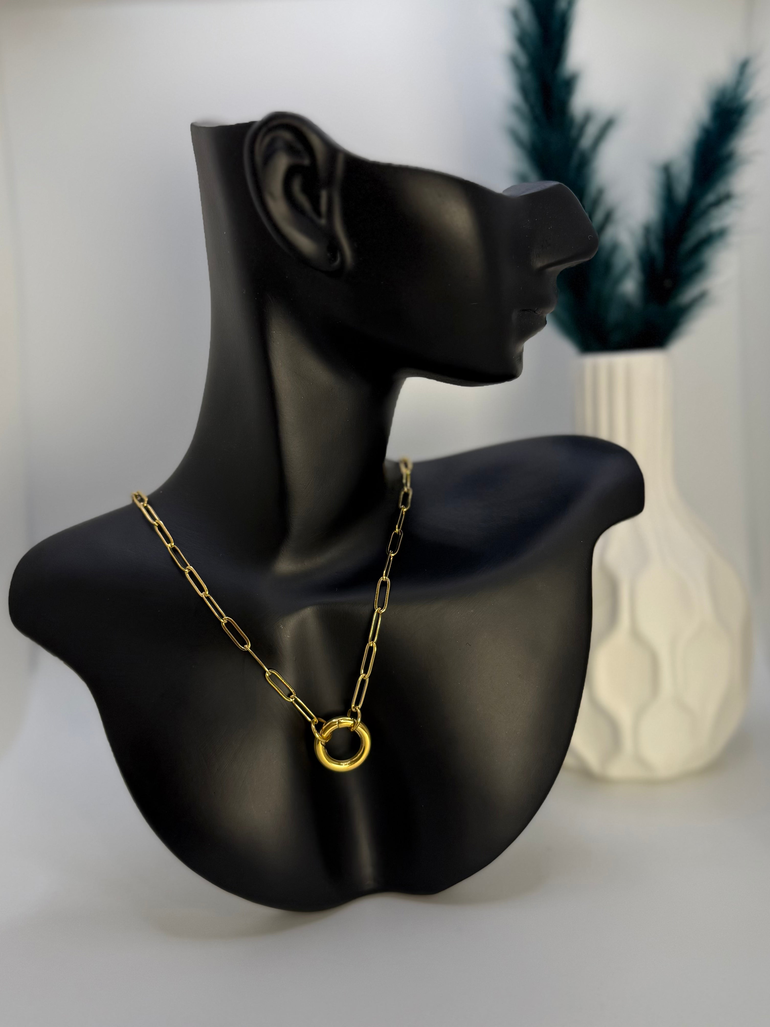 Pretty Luxe Neckless