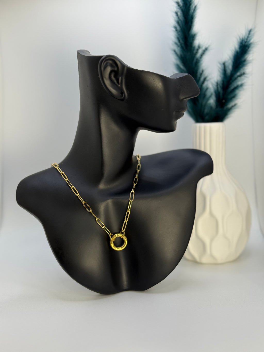 Pretty Luxe Neckless