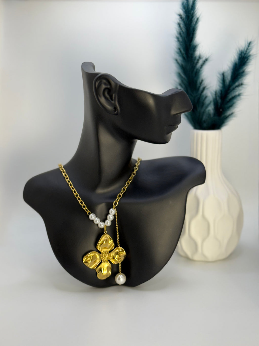 Luxe Statement Neckless
