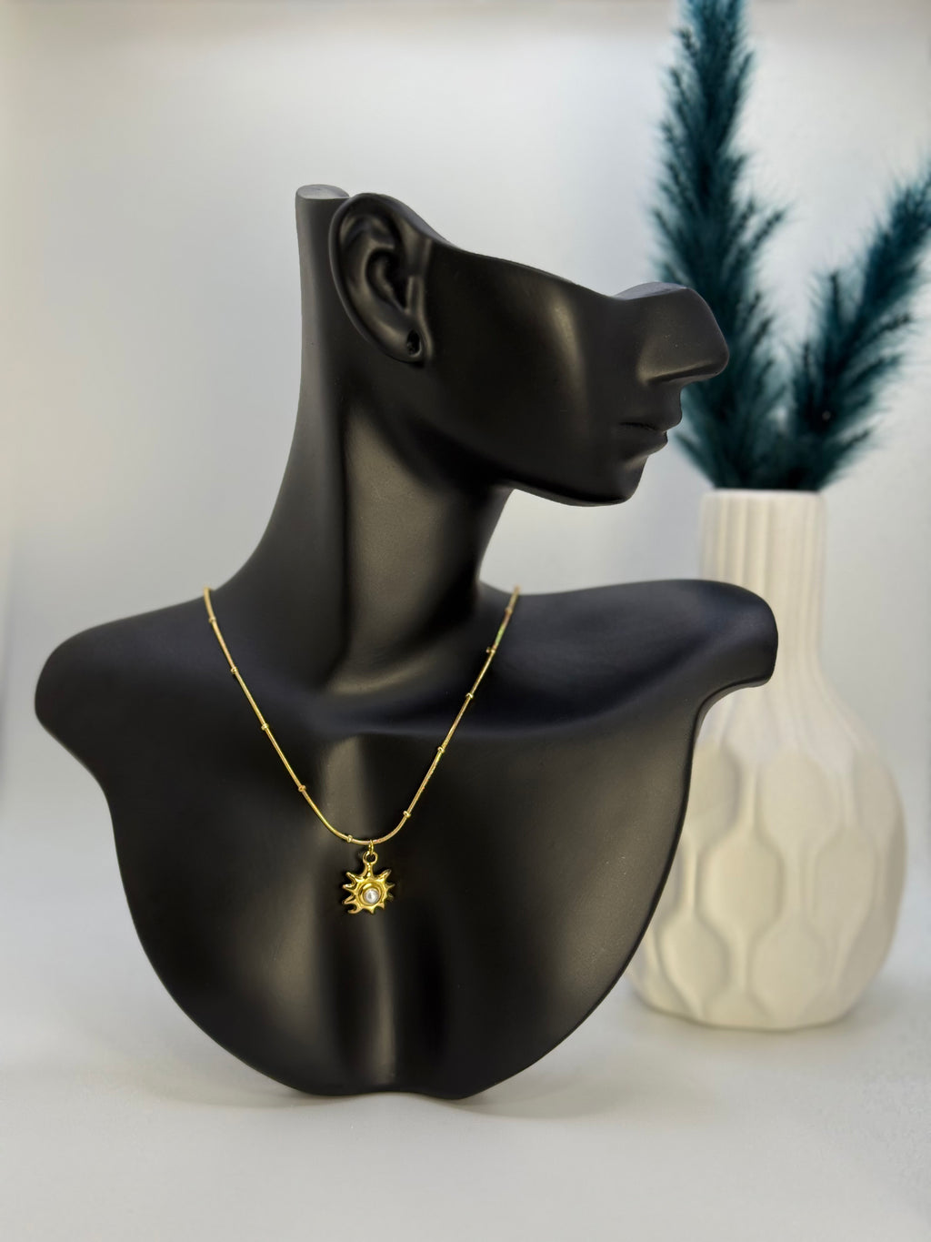 Simple Luxe Neckless
