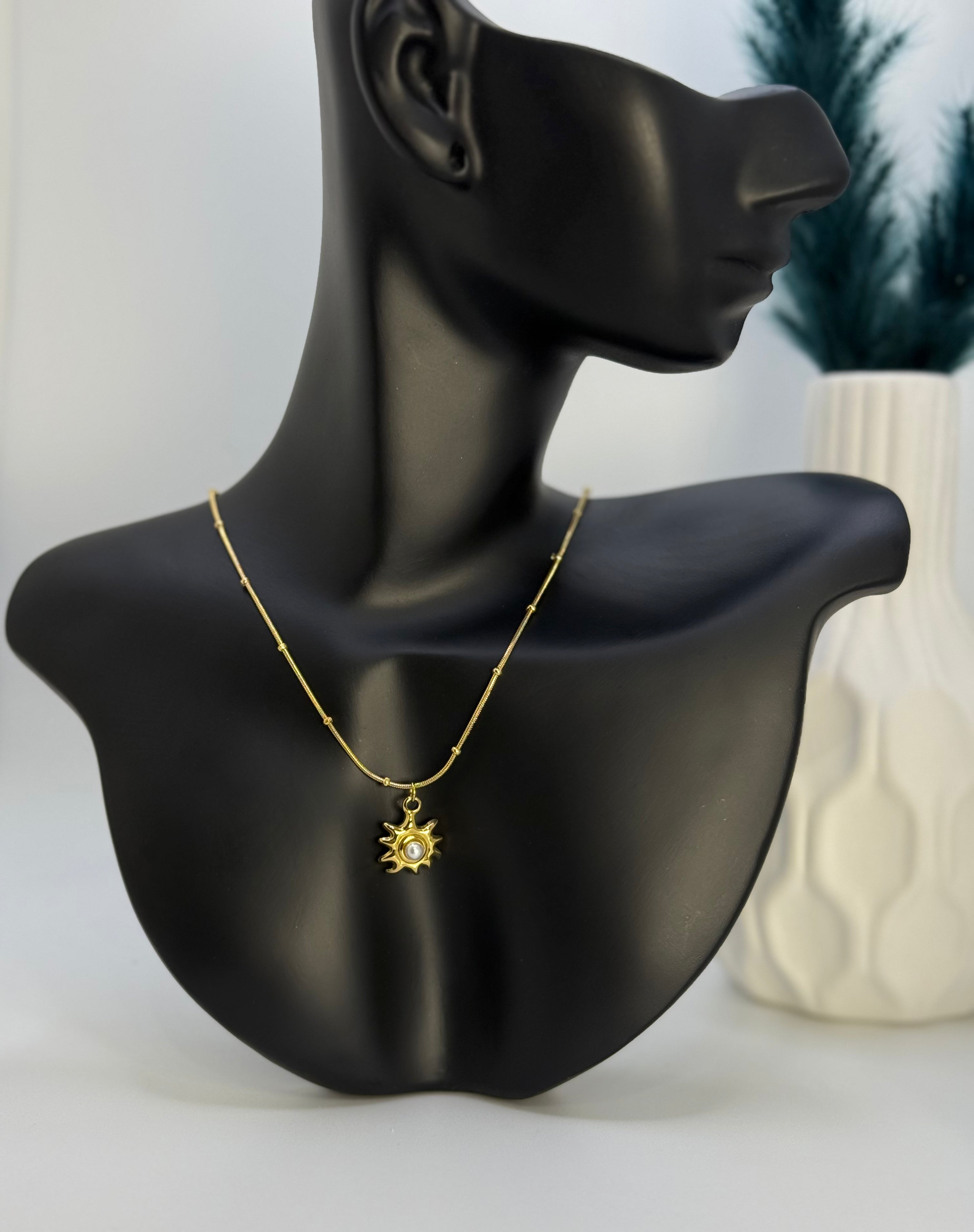 Simple Luxe Neckless