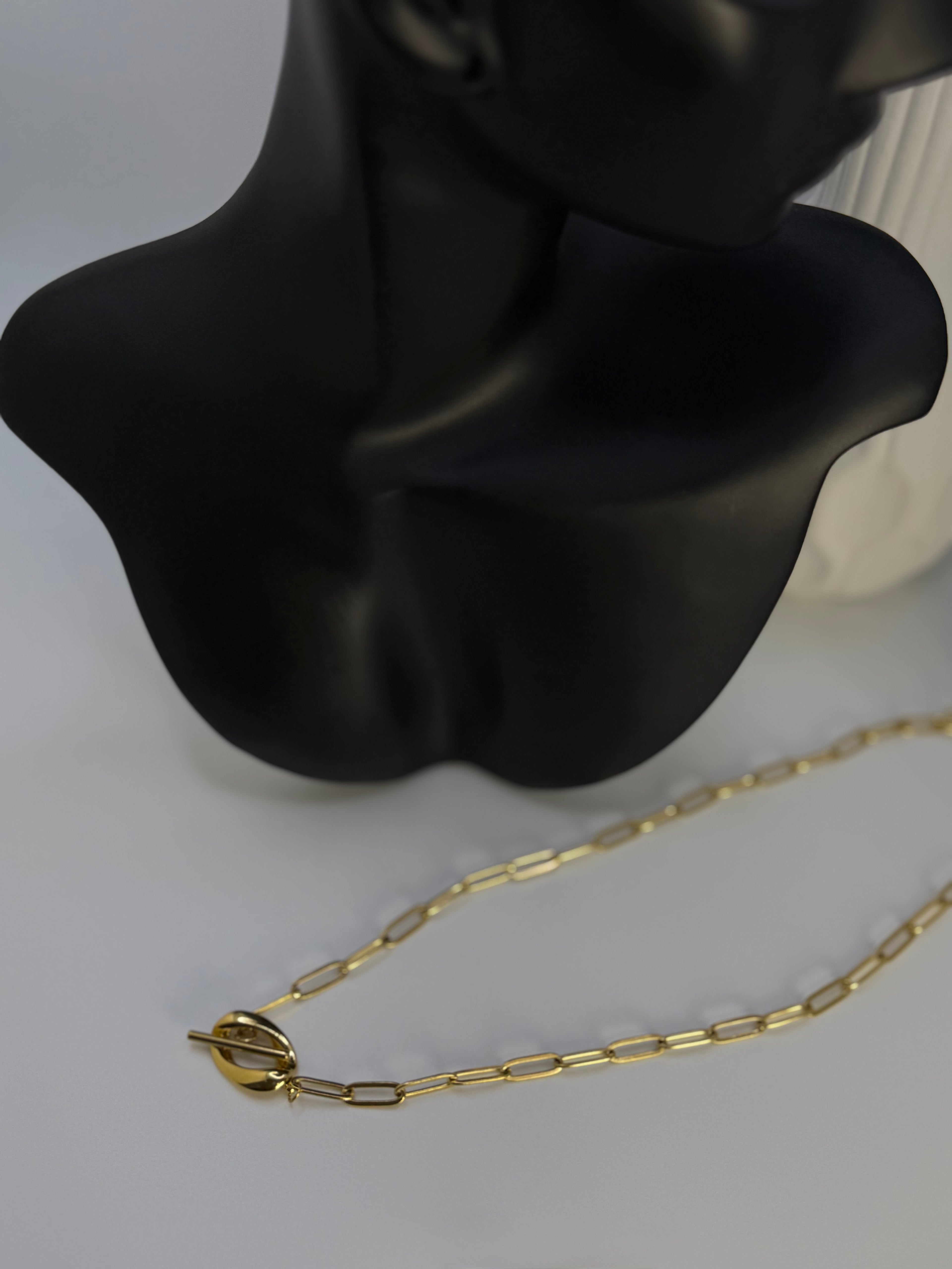 Minimal Glow Neckless