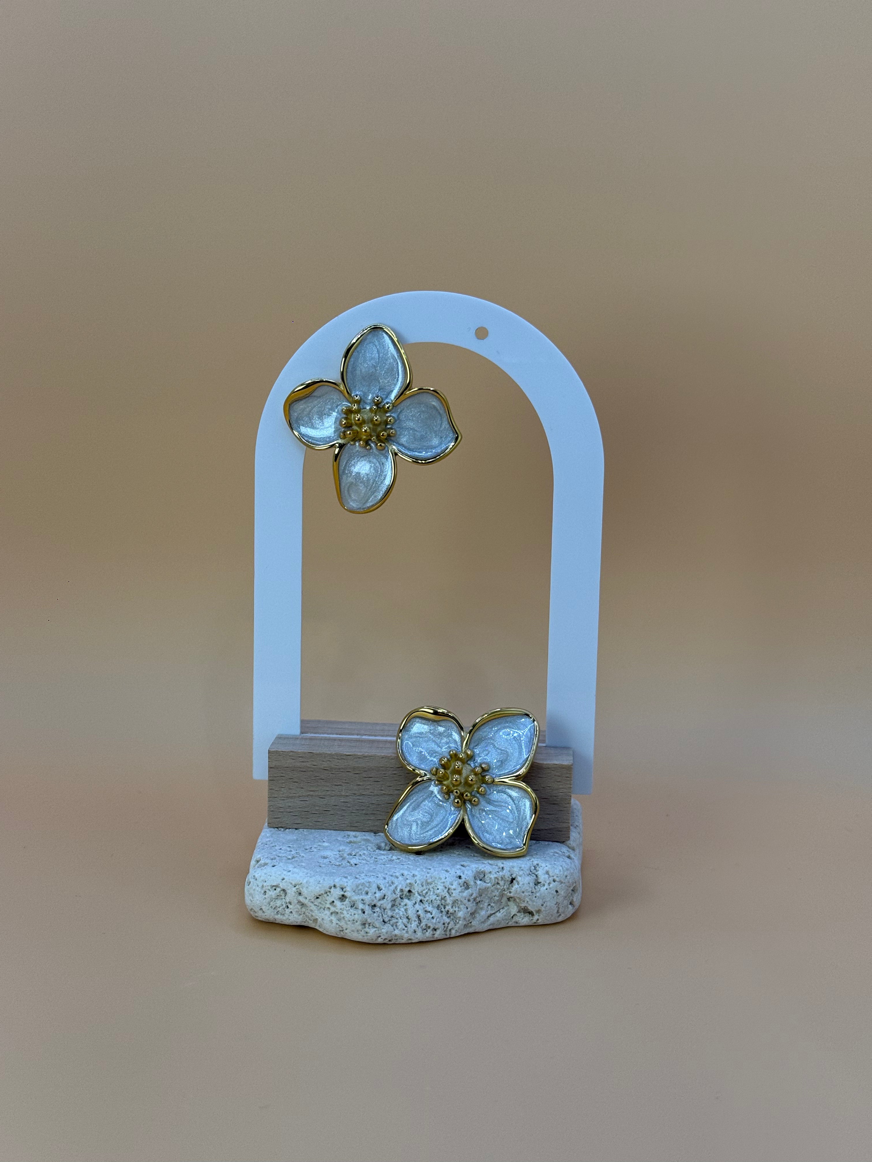 Elegant Aura Earrings