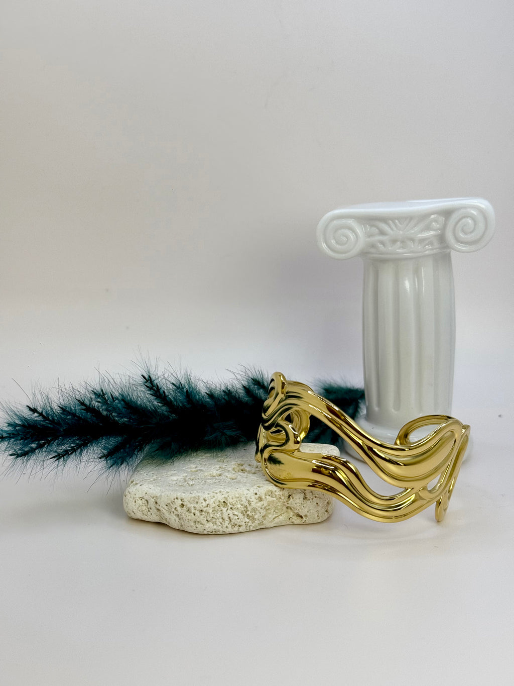 Luxe Wrist Bracelet