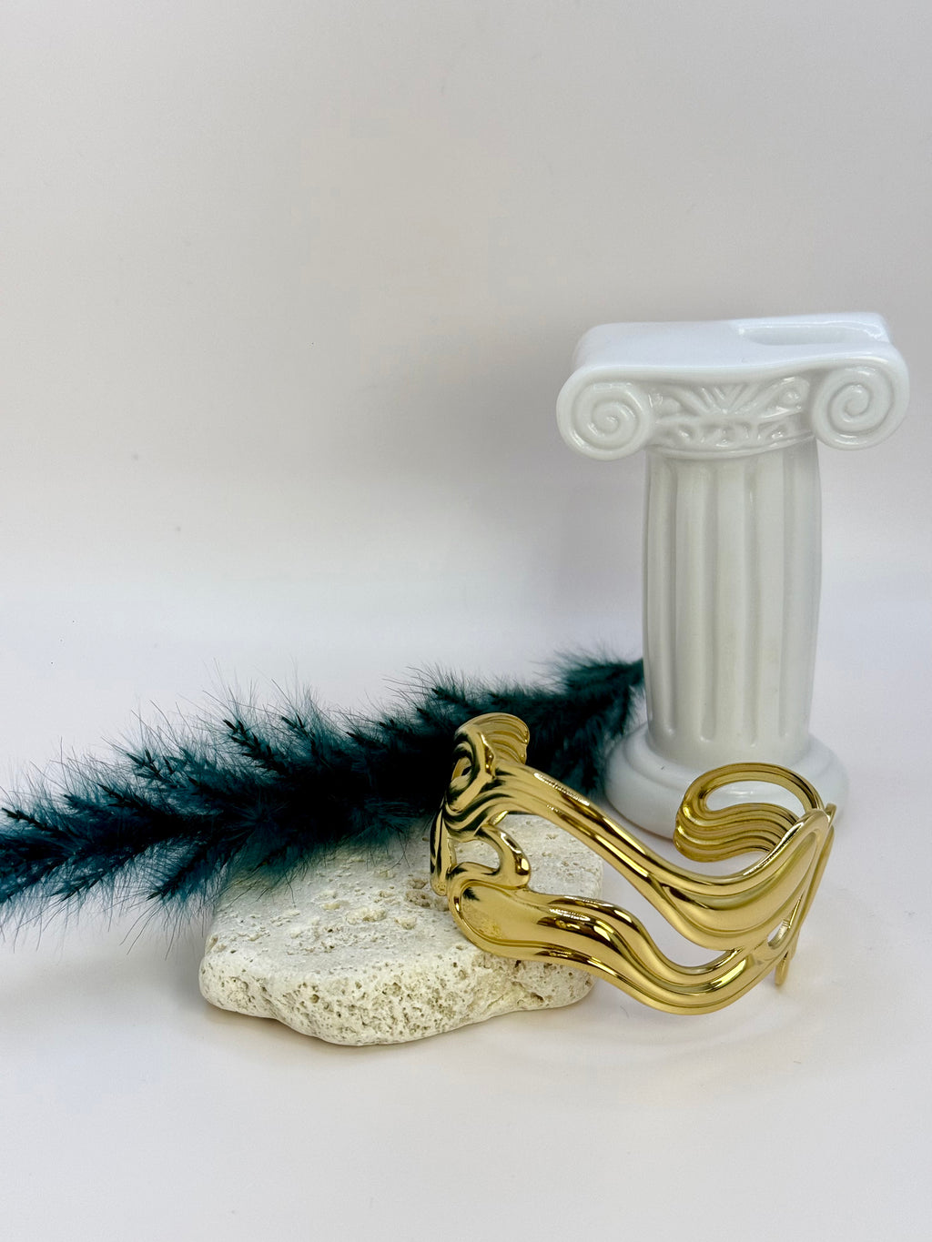 Luxe Wrist Bracelet