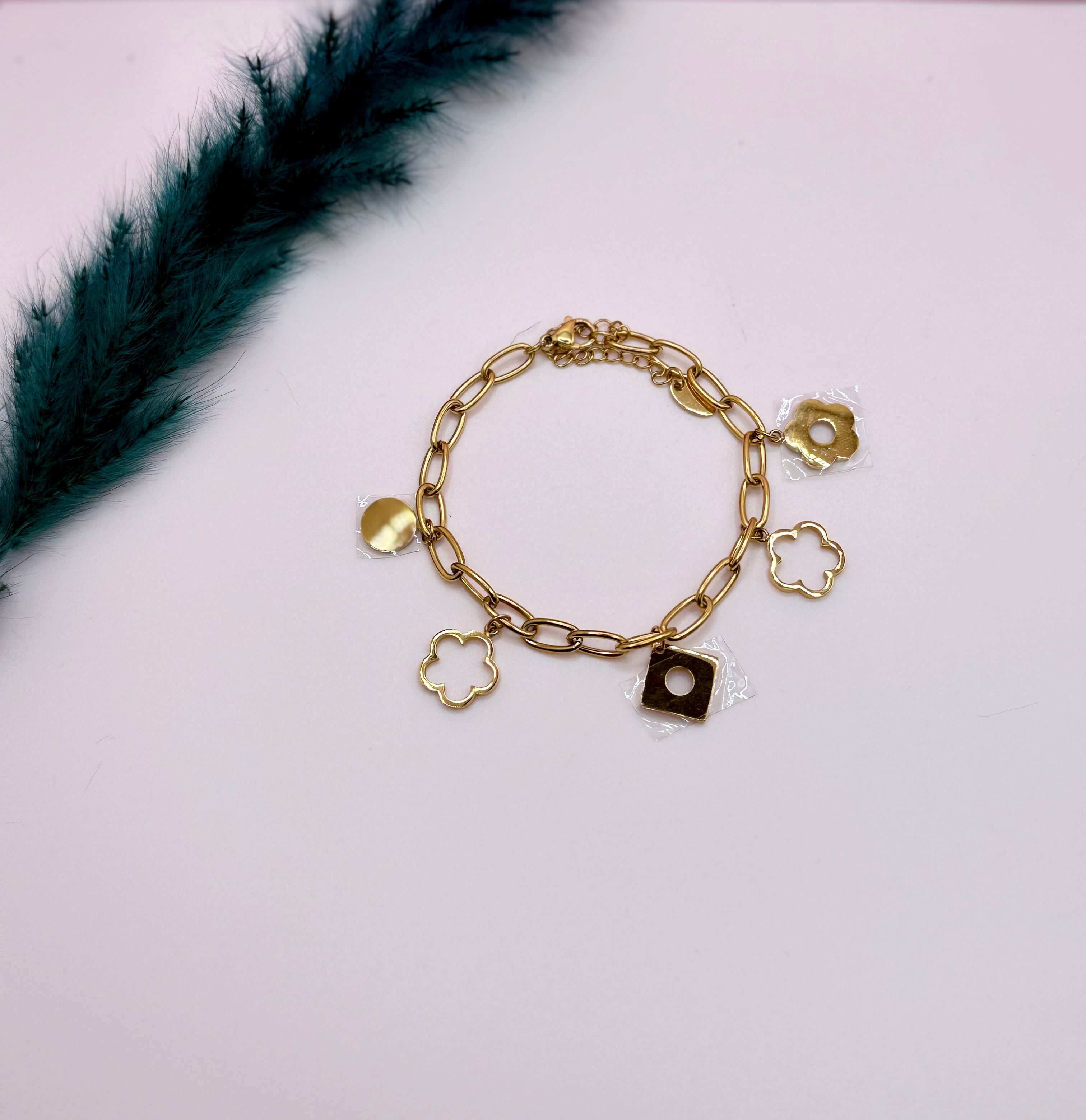 Pretty Links Bracelet
