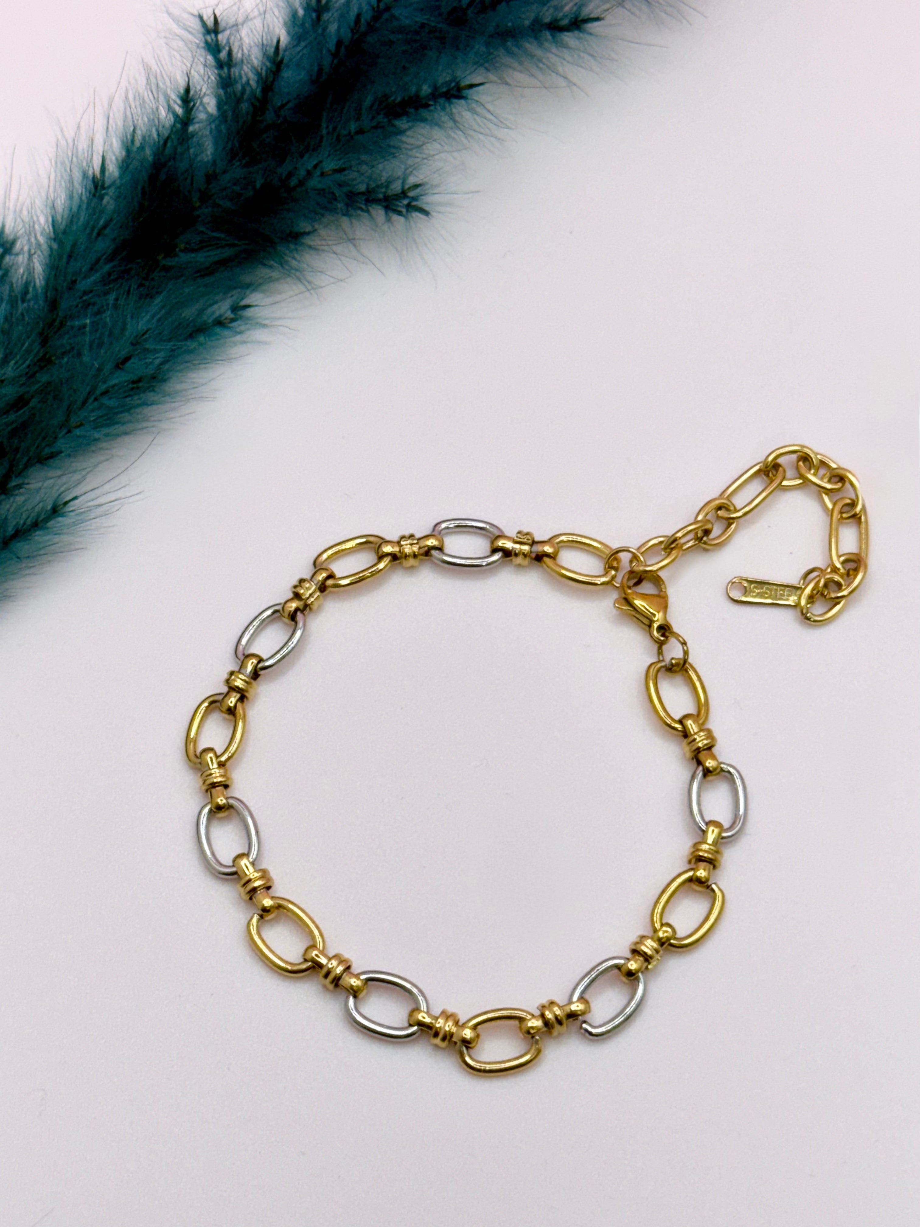 Minimal Glow Bracelet