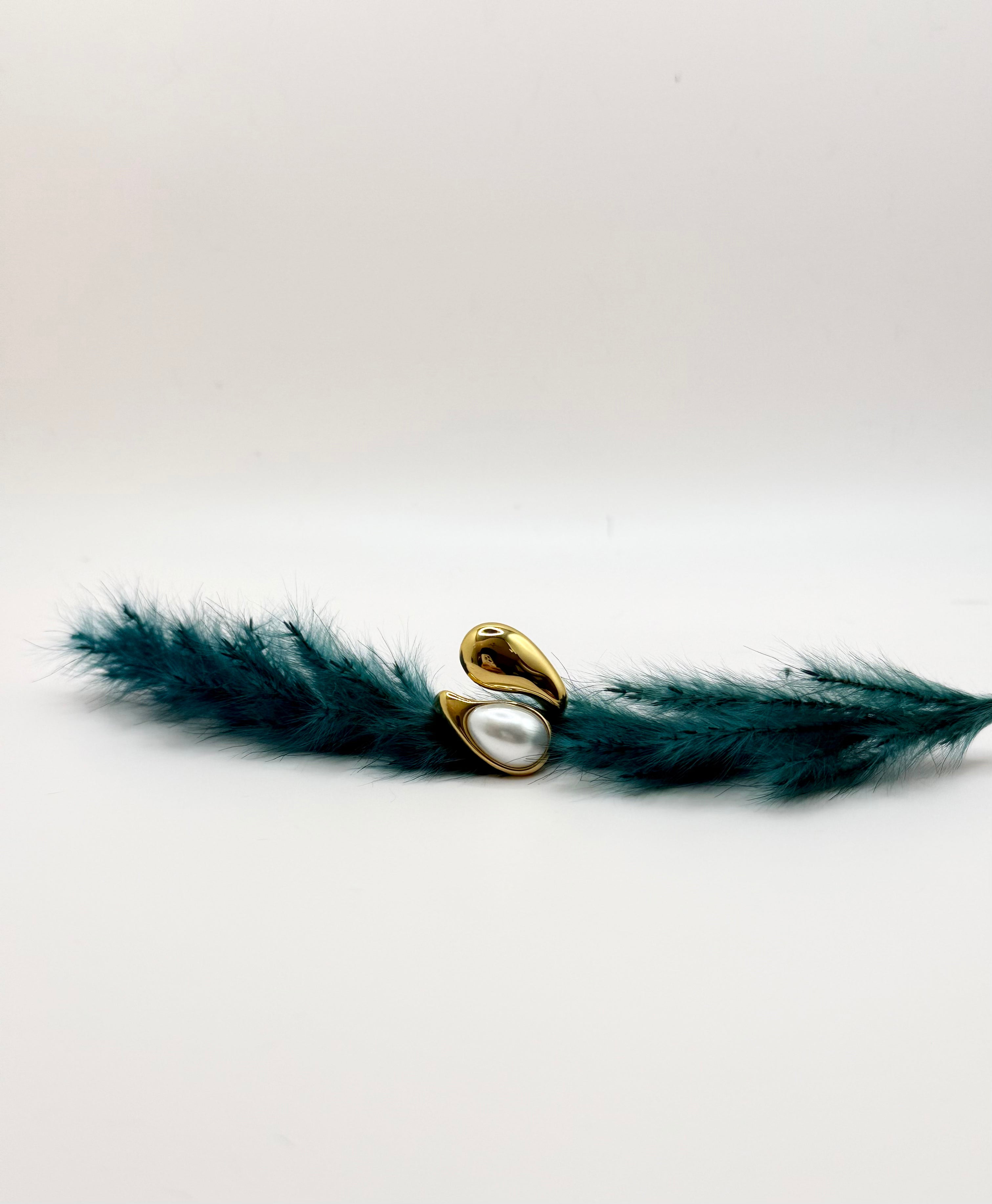 Luxury Glow Ring