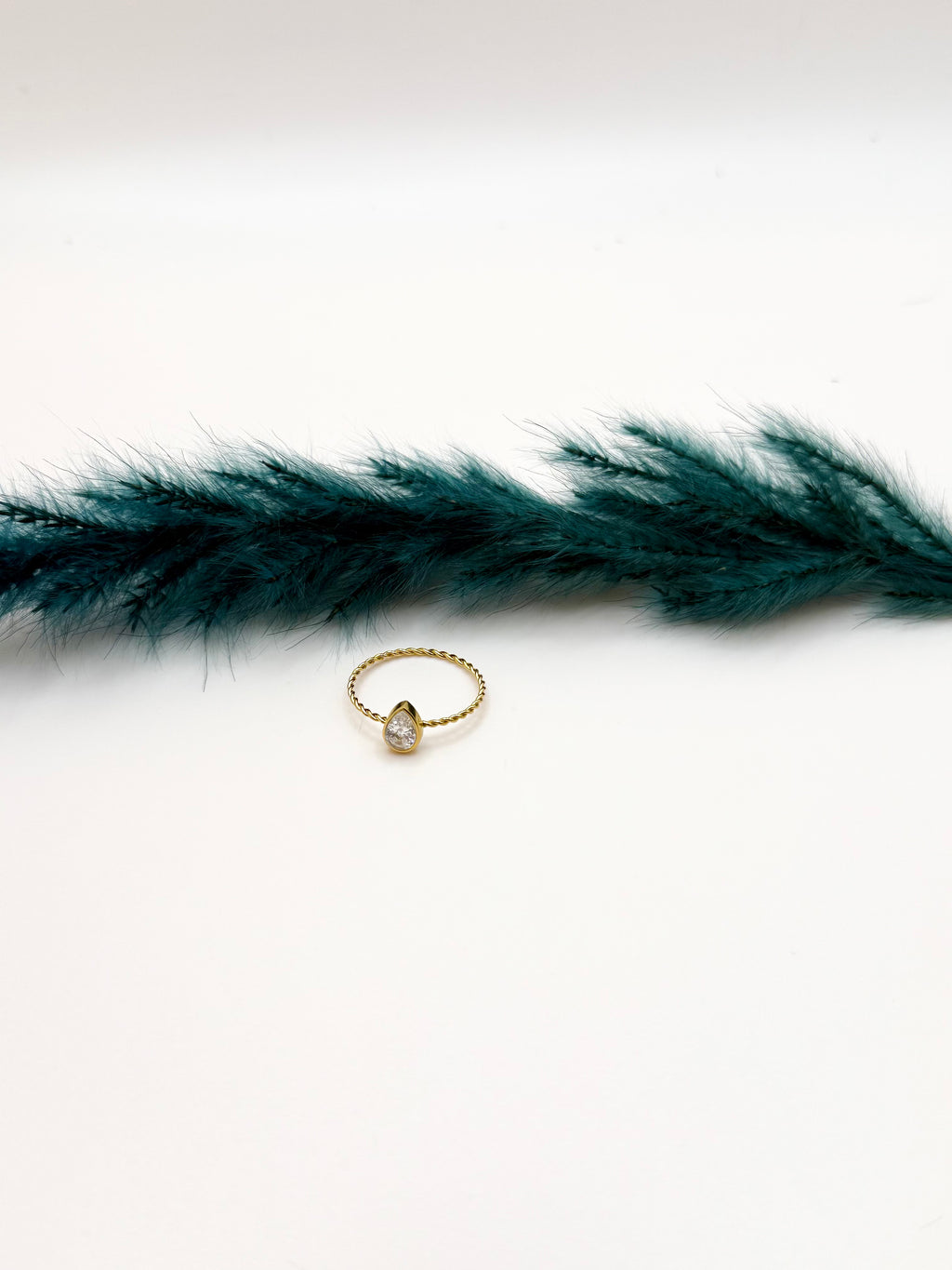 Crystal Glow Ring
