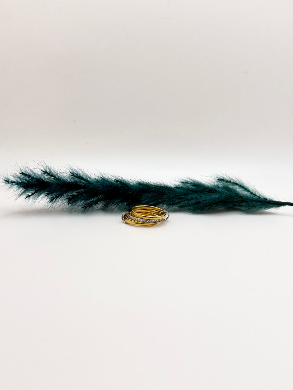 Ray Empress Ring